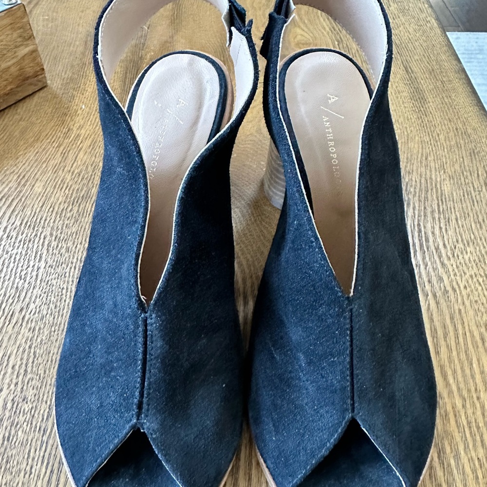 Anthropologie black suede peep toe sling back heels 👠 in excellent condition!